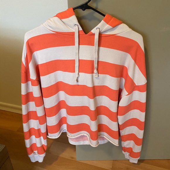 GAP Tops - Gap Boxy Striped Cropped Sweatshirt Size Medium